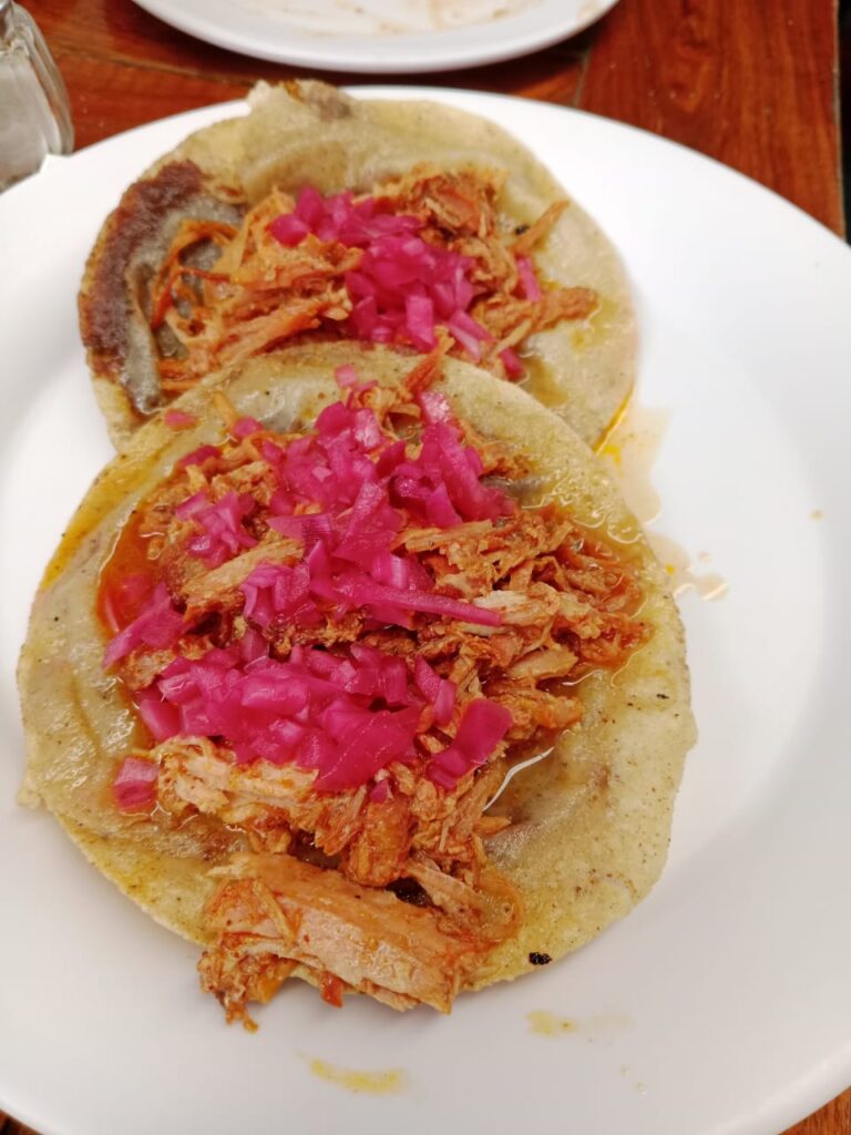 Antojitos Yucatecos, ¡para que se te haga agua la boca!