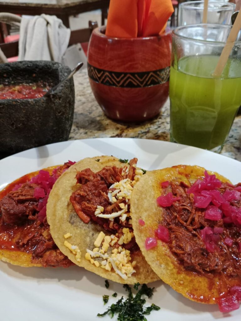 Antojitos Yucatecos, ¡para que se te haga agua la boca!